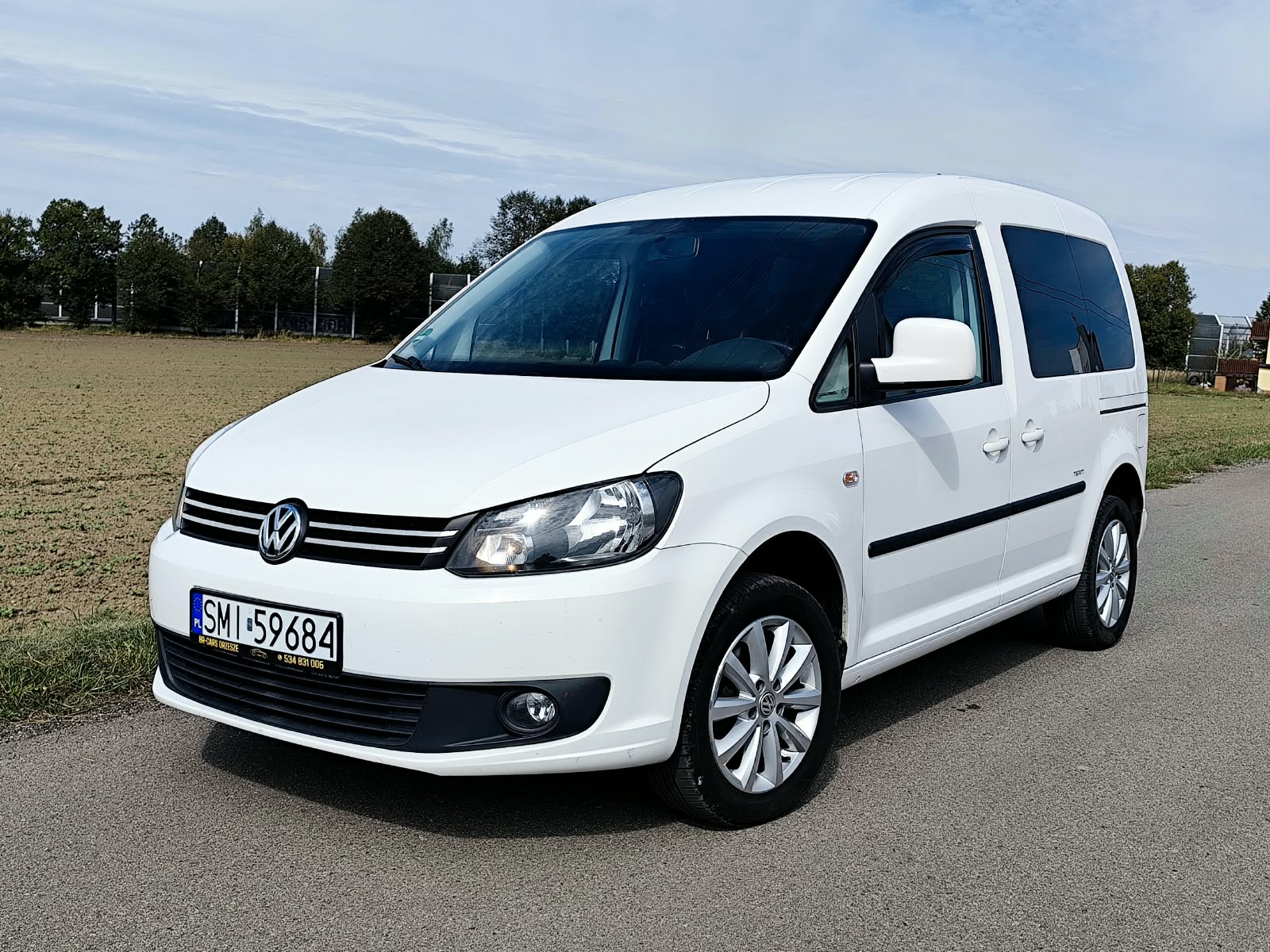 Volkswagen Caddy Comfortline - zdjęcie 7