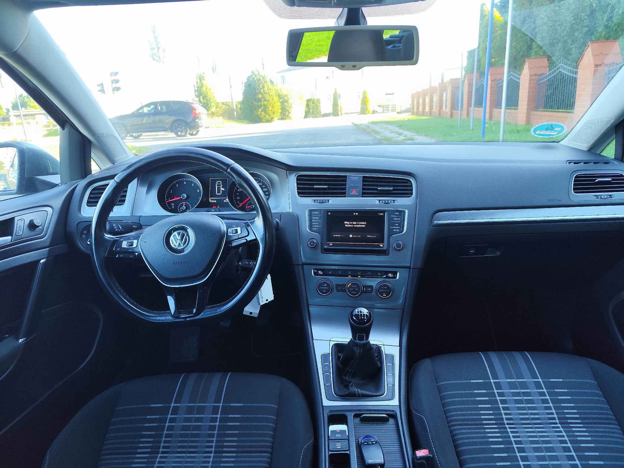 Volkswagen Golf 1.4 TSI BlueMotion Technology Lounge - zdjęcie 15