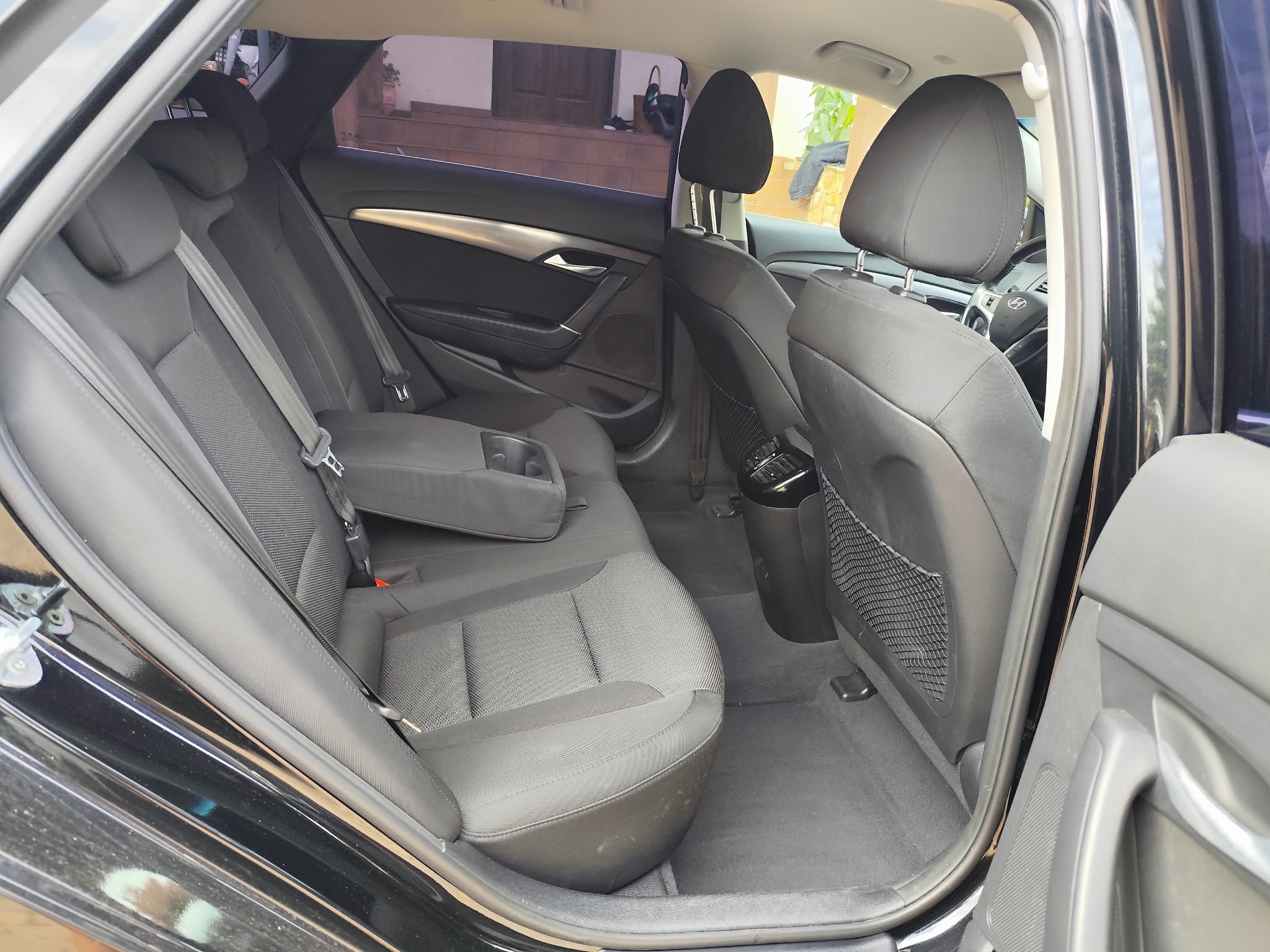 Hyundai i40 1.7 CRDi Style - zdjęcie 11