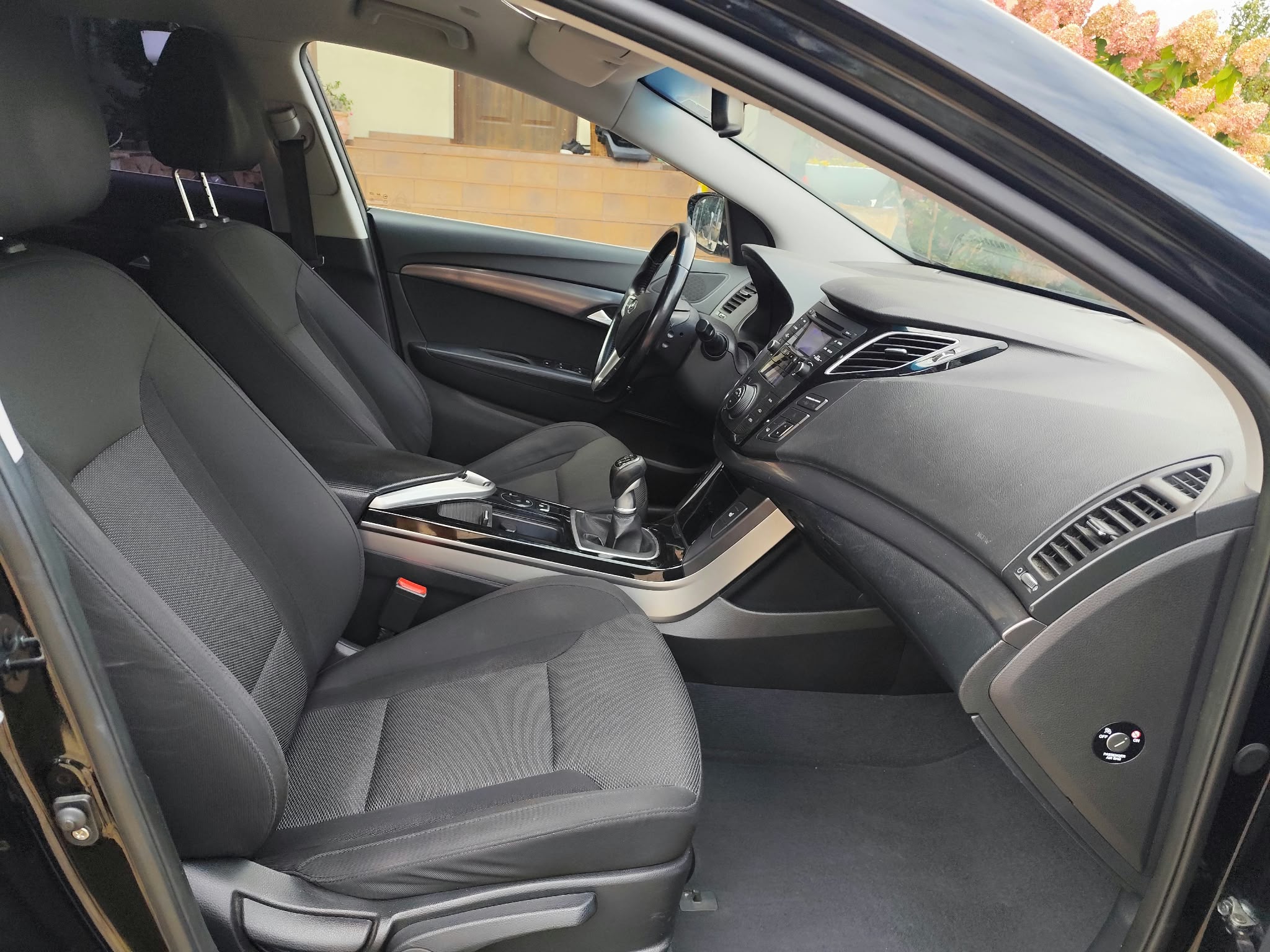 Hyundai i40 1.7 CRDi Style - zdjęcie 13