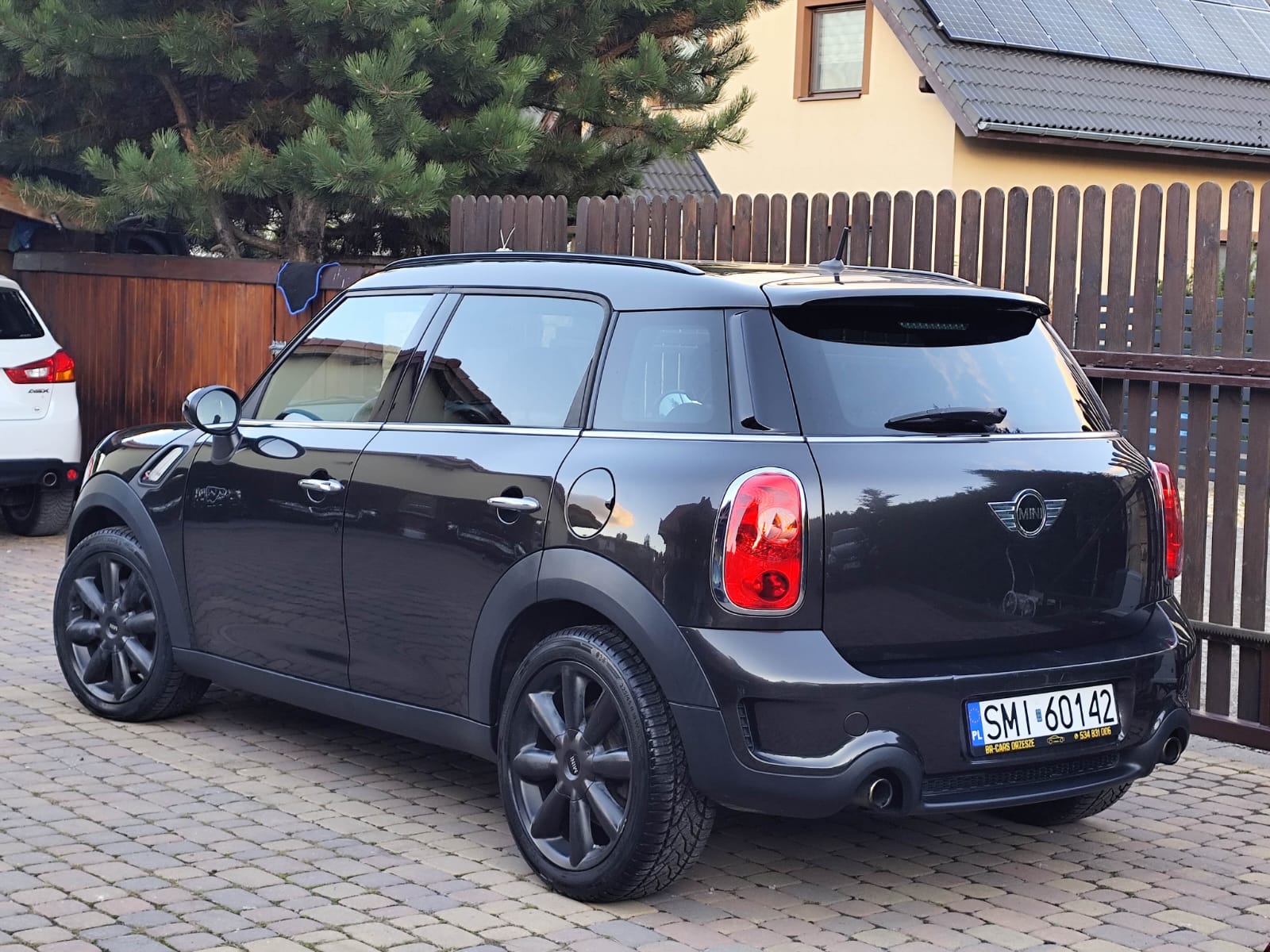 MINI Countryman Cooper S - zdjęcie 2