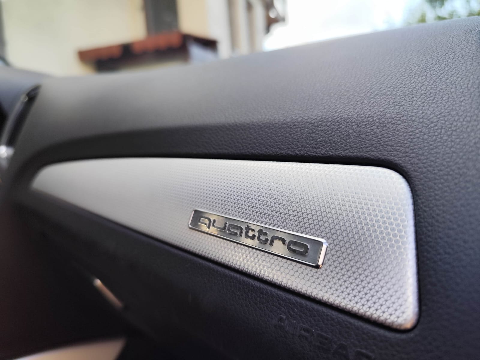 Audi Q3 1.4 TFSI Design - zdjęcie 21