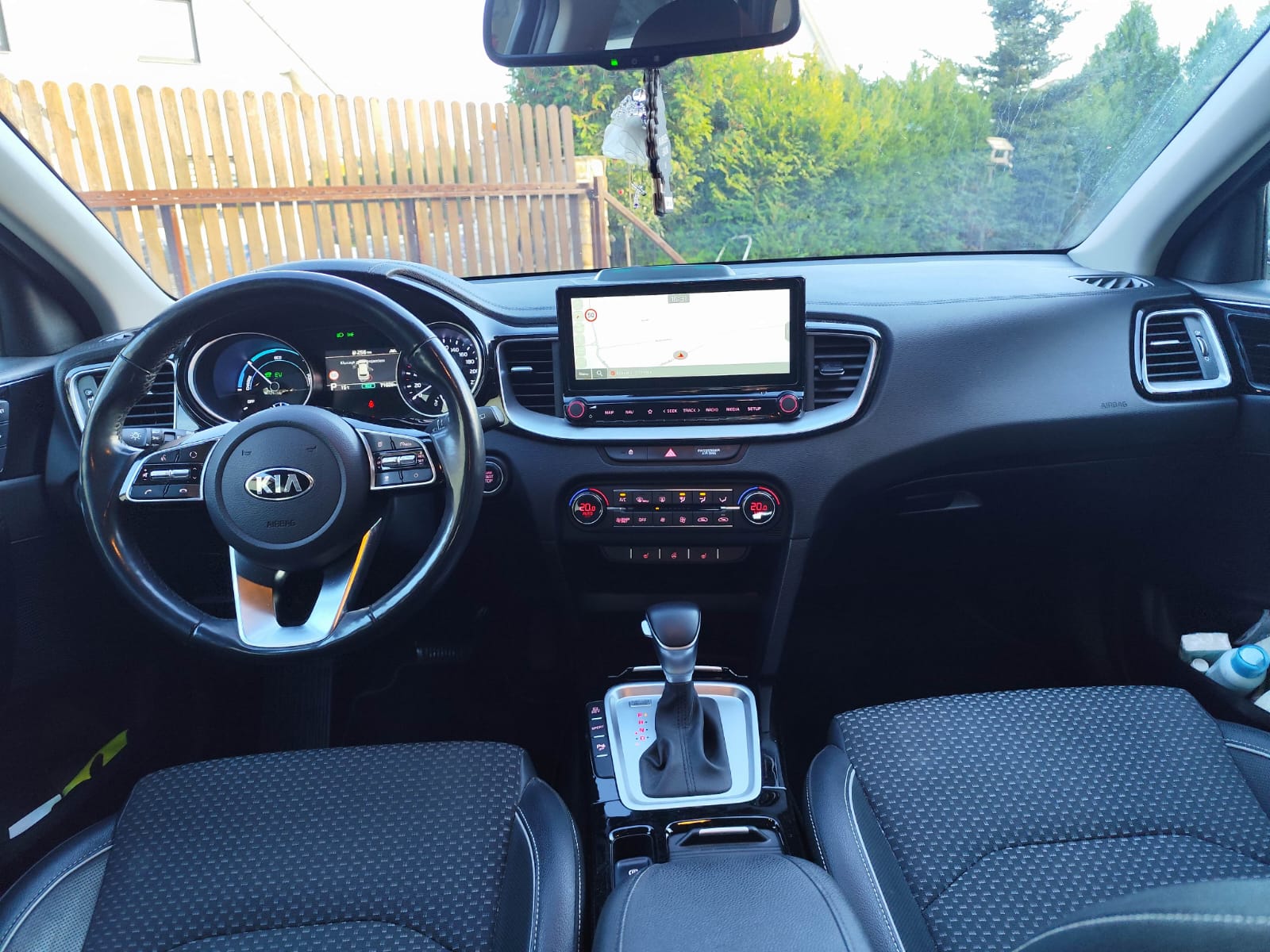 Kia Ceed 1.6 GDI PHEV XL DCT - zdjęcie 7