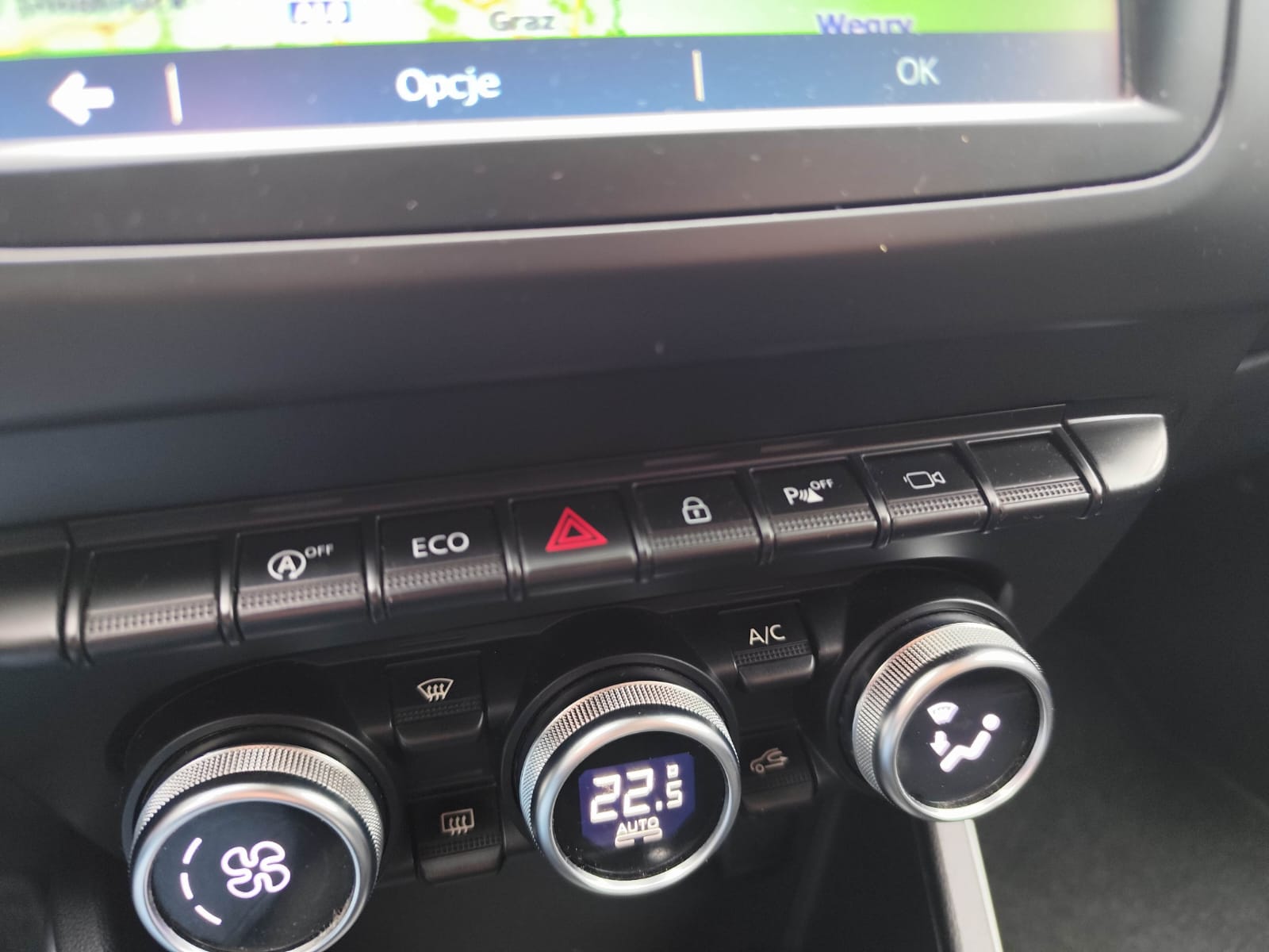 Dacia Duster TCe 125 2WD Prestige - zdjęcie 17