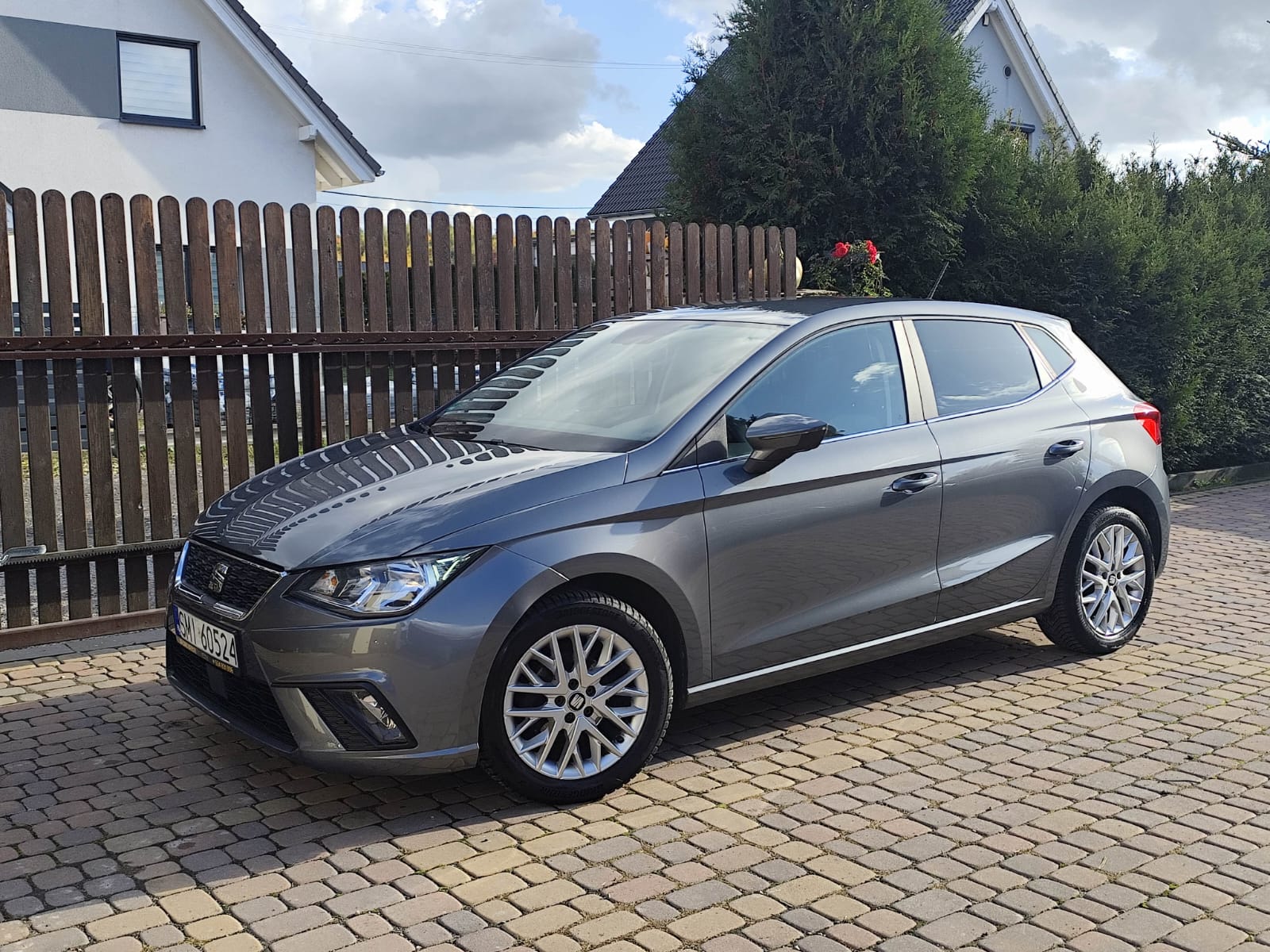 Seat Ibiza 1.0 MPI Style - zdjęcie 12