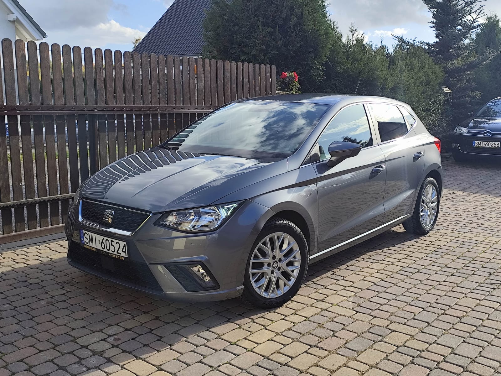 Seat Ibiza 1.0 MPI Style - zdjęcie 2
