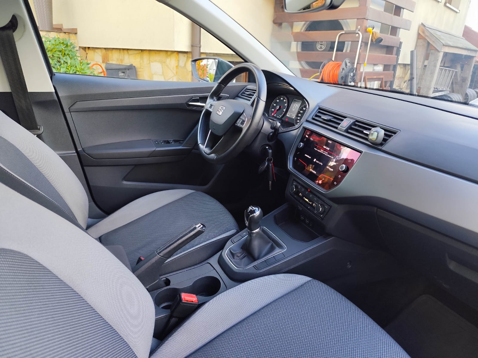 Seat Ibiza 1.0 MPI Style - zdjęcie 29