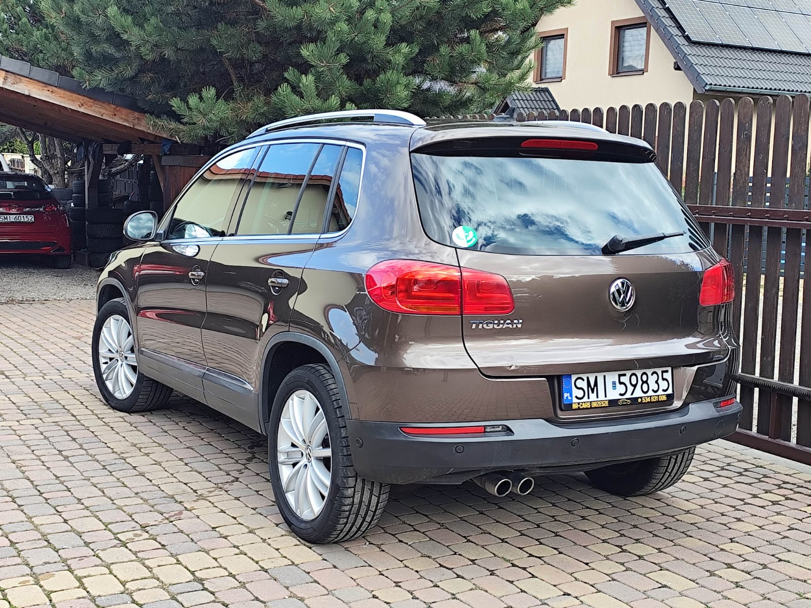 Volkswagen Tiguan 2.0 TDI DPF 4Motion Track & Field - zdjęcie 6