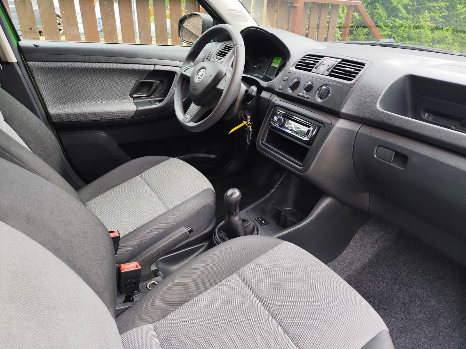 Skoda Fabia 1.2 12V Active - zdjęcie 13