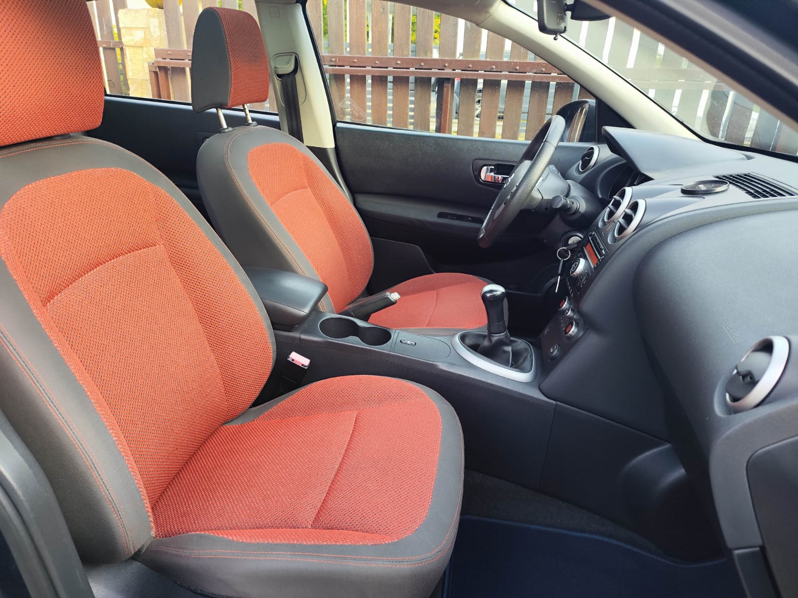 Nissan Qashqai 1.6 Tekna Pack - zdjęcie 12